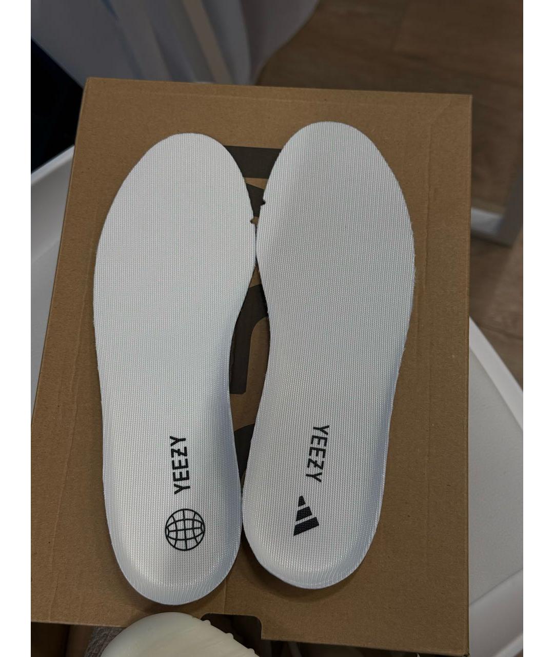 ADIDAS YEEZY Бежевые текстильные кроссовки, фото 5