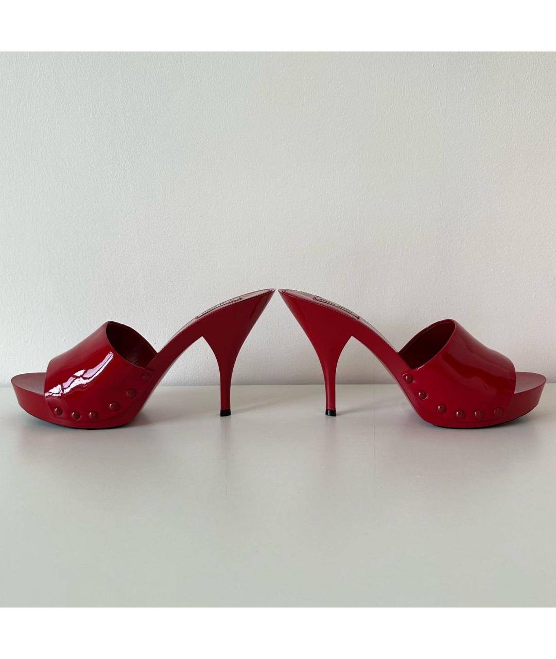 MIU MIU Красные мюли из лакированной кожи, фото 6