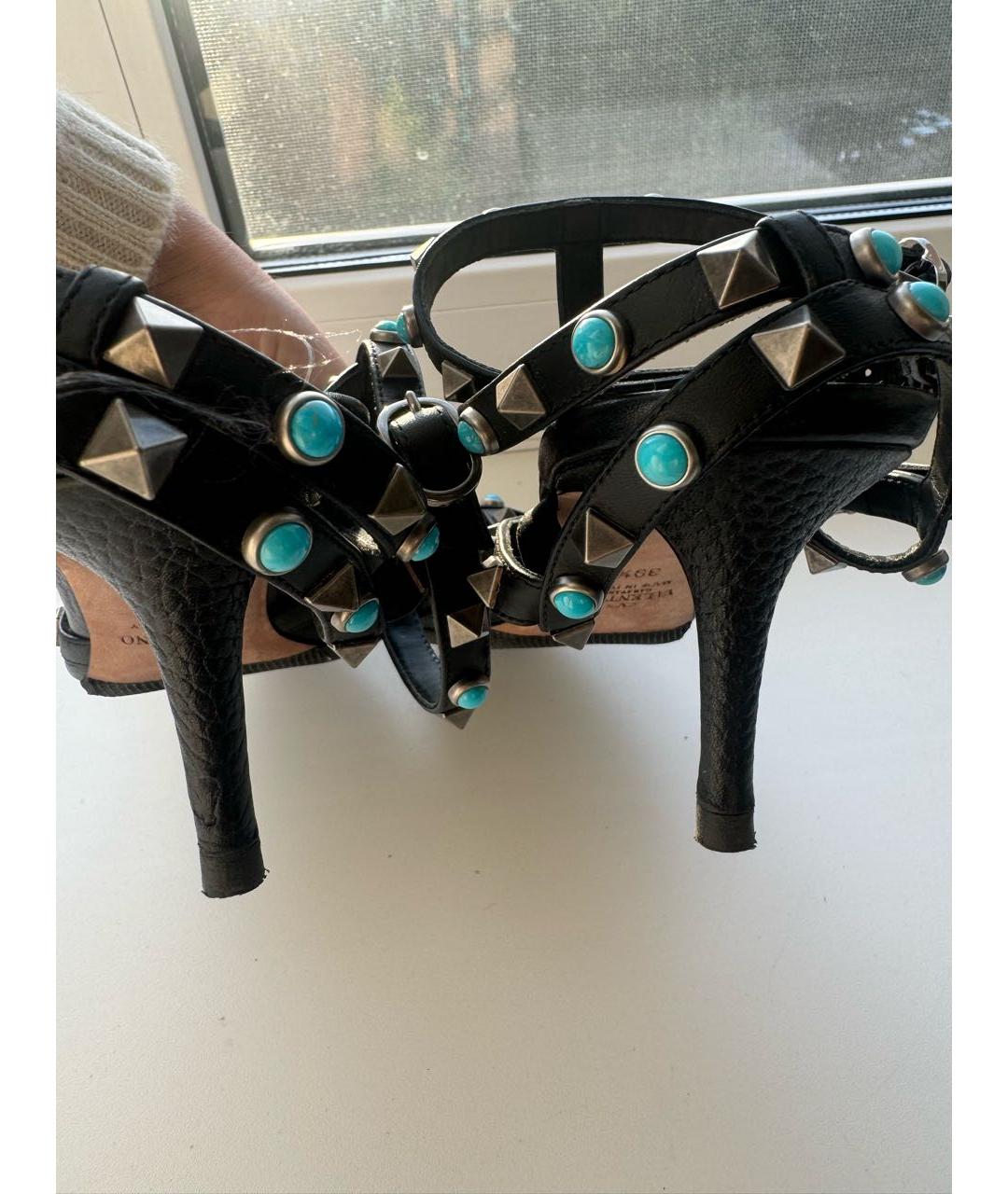 VALENTINO Черные кожаные лодочки на низком каблуке, фото 4