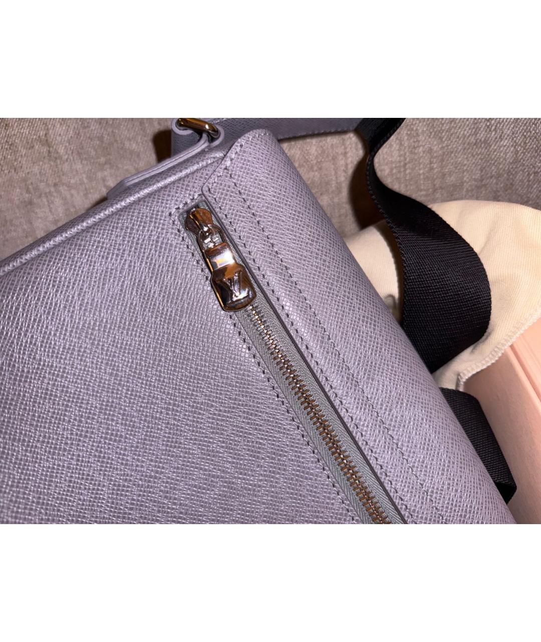 LOUIS VUITTON Серая кожаная сумка на плечо, фото 6