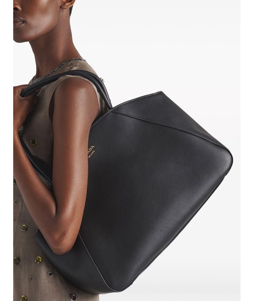 PRADA Черная кожаная сумка тоут, фото 4