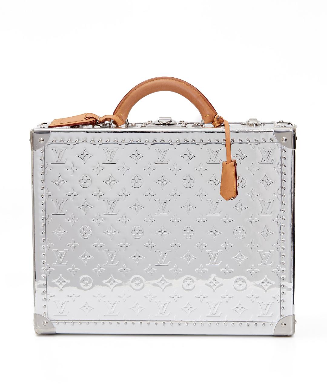 LOUIS VUITTON Серебрянный чемодан из лакированной кожи, фото 9