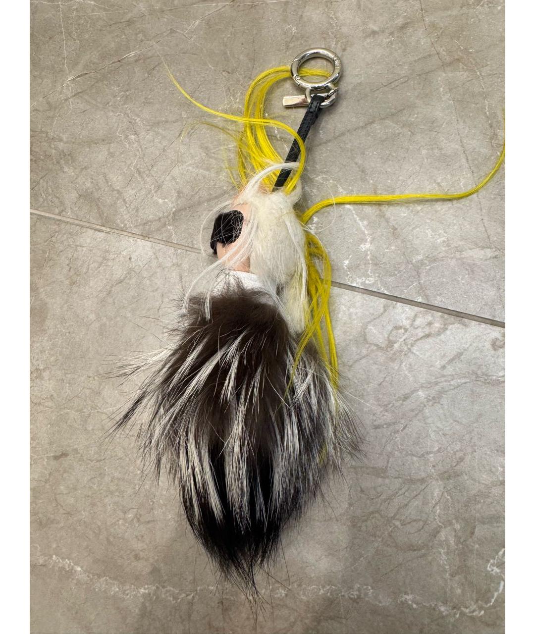 FENDI Серый брелок, фото 2