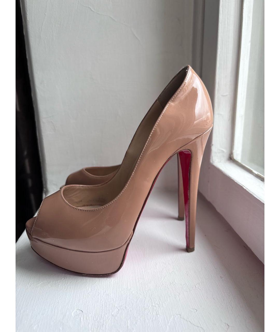 CHRISTIAN LOUBOUTIN Бежевые кожаные туфли, фото 5