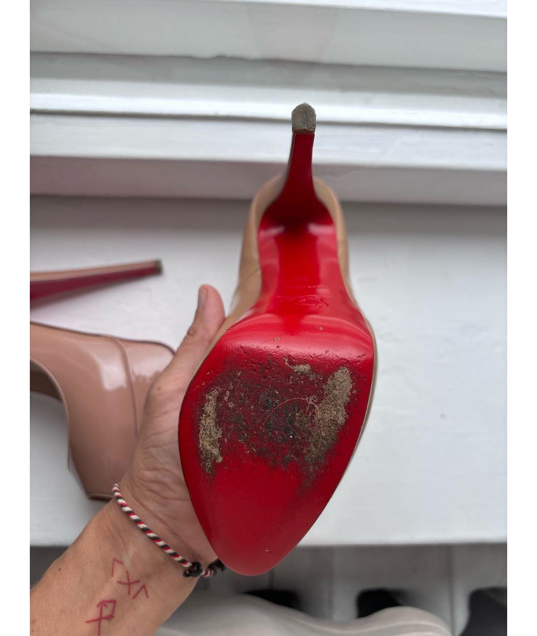 CHRISTIAN LOUBOUTIN Бежевые кожаные туфли, фото 4