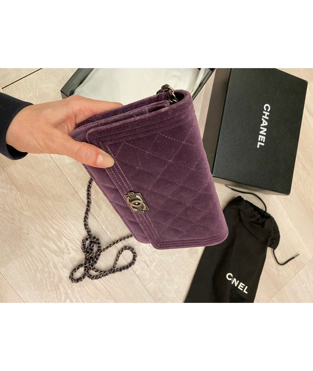 CHANEL PRE-OWNED Фиолетовая бархатная сумка тоут, фото 2