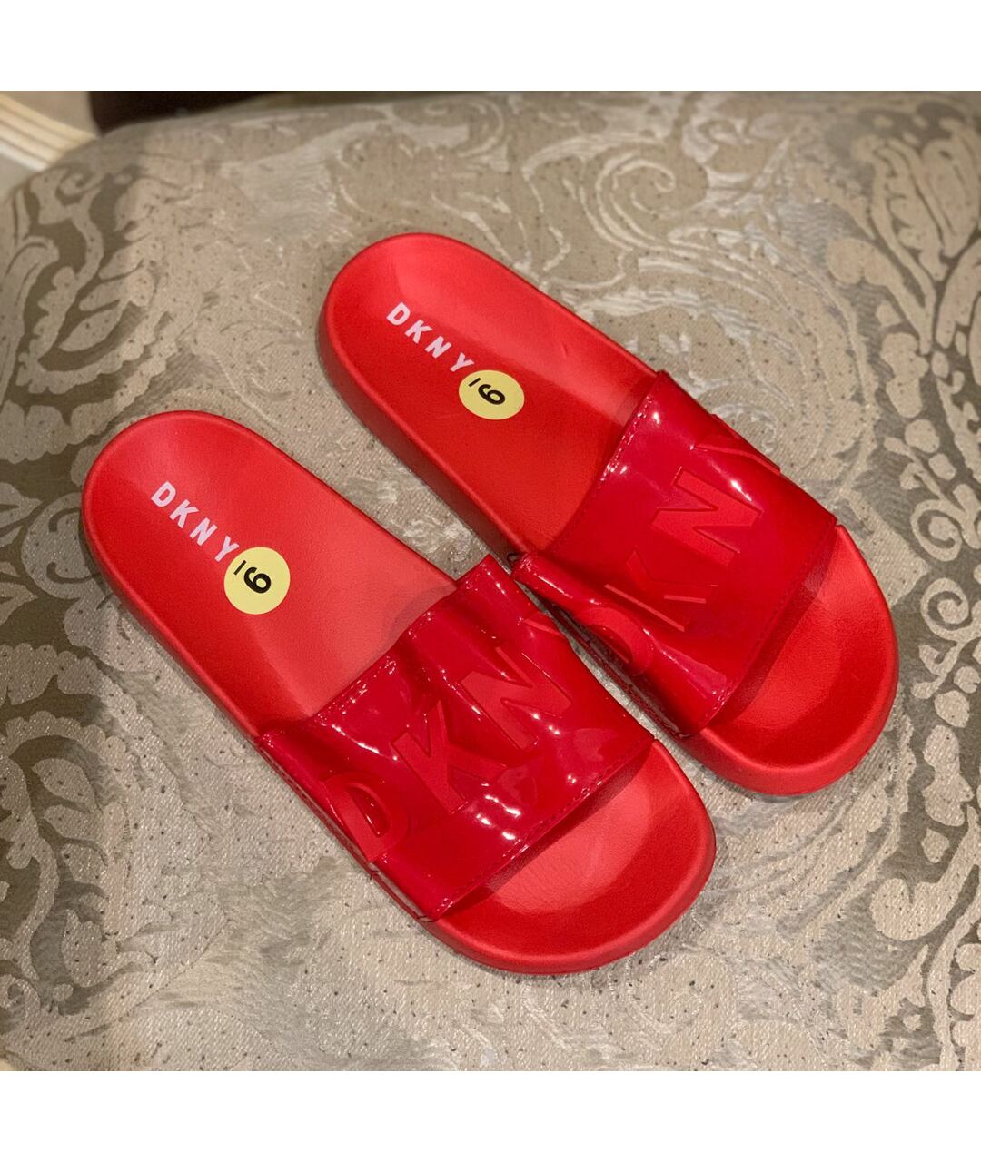 DKNY Красные резиновые сандалии, фото 3