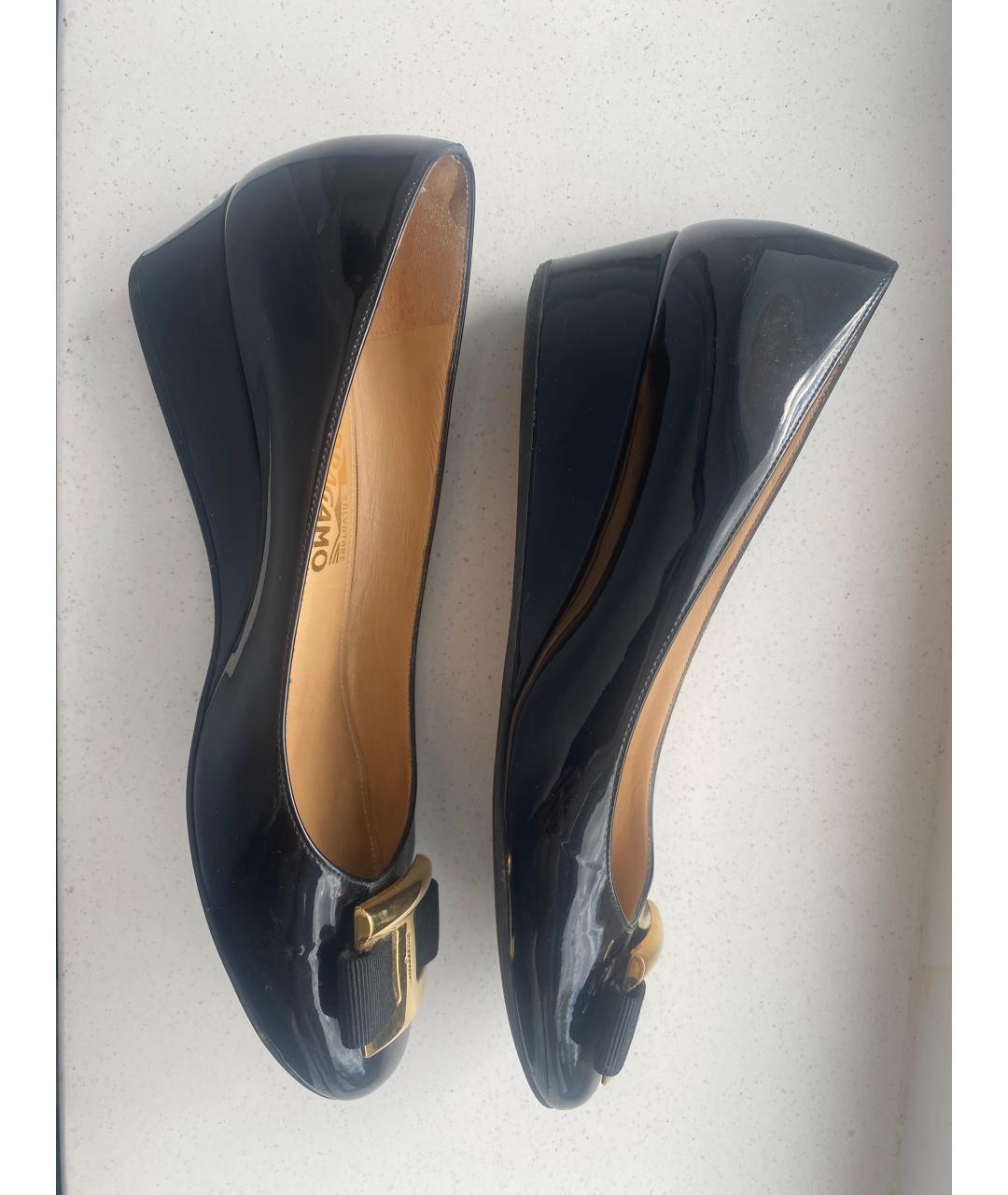 FERRAGAMO Черные туфли из лакированной кожи, фото 8