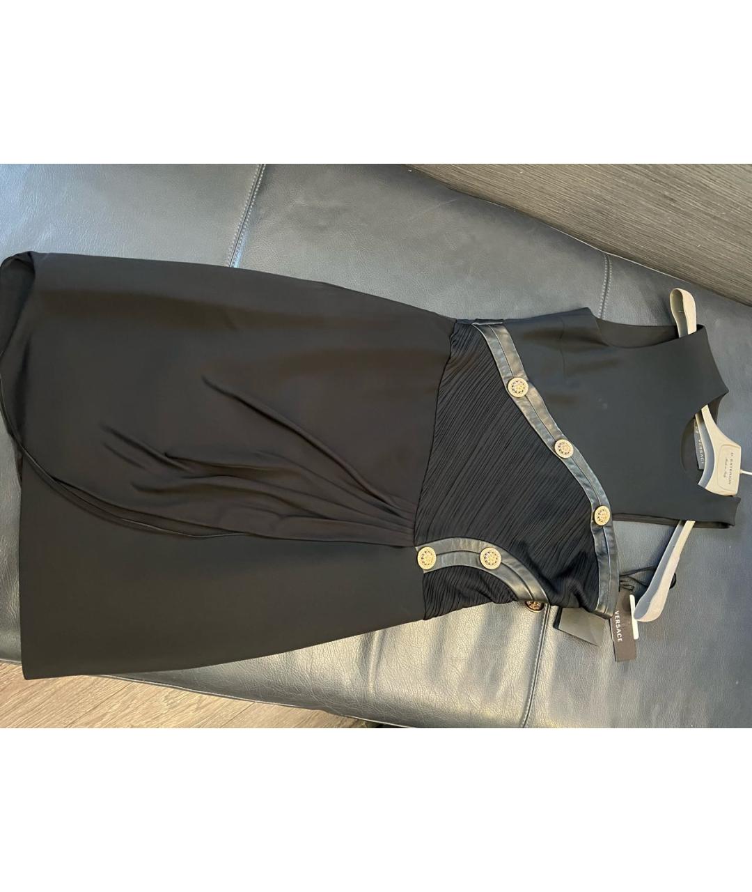 VERSACE Черное коктейльное платье, фото 4