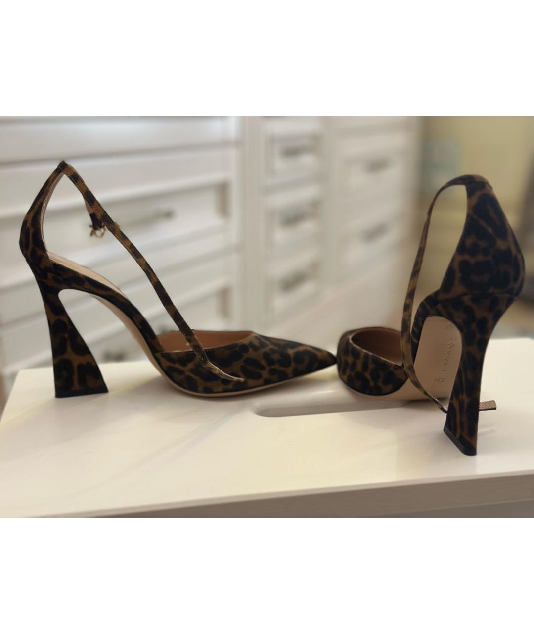 GIANVITO ROSSI Коричневые текстильные туфли, фото 3