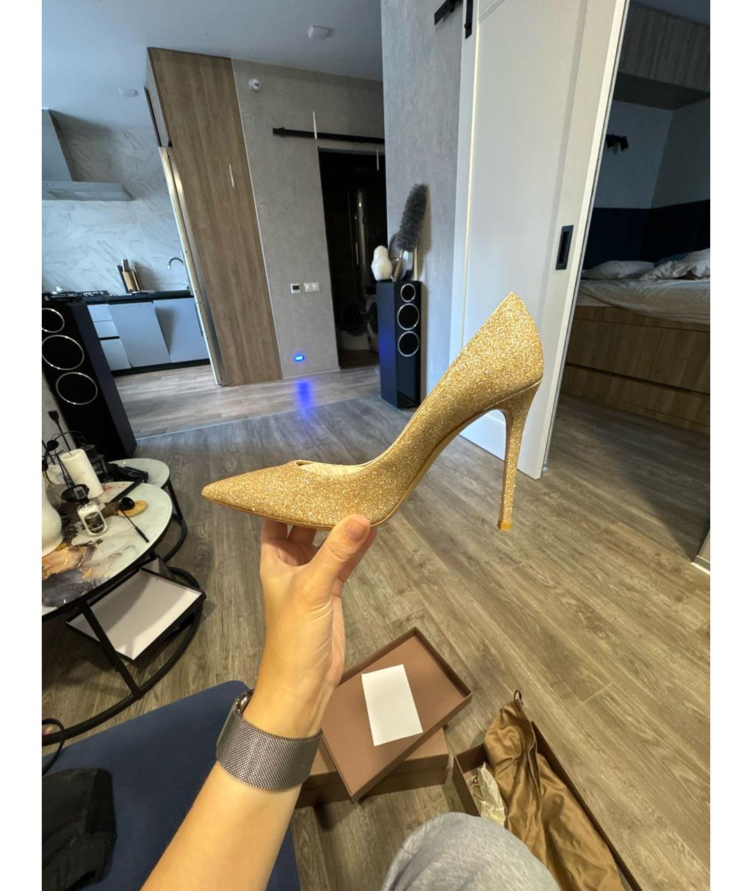 GIANVITO ROSSI Золотые текстильные туфли, фото 7