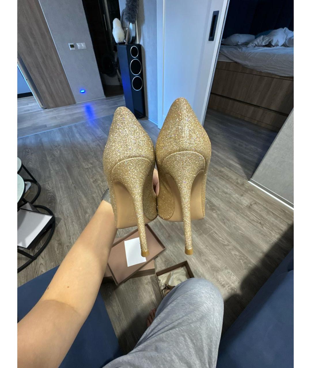 GIANVITO ROSSI Золотые текстильные туфли, фото 4