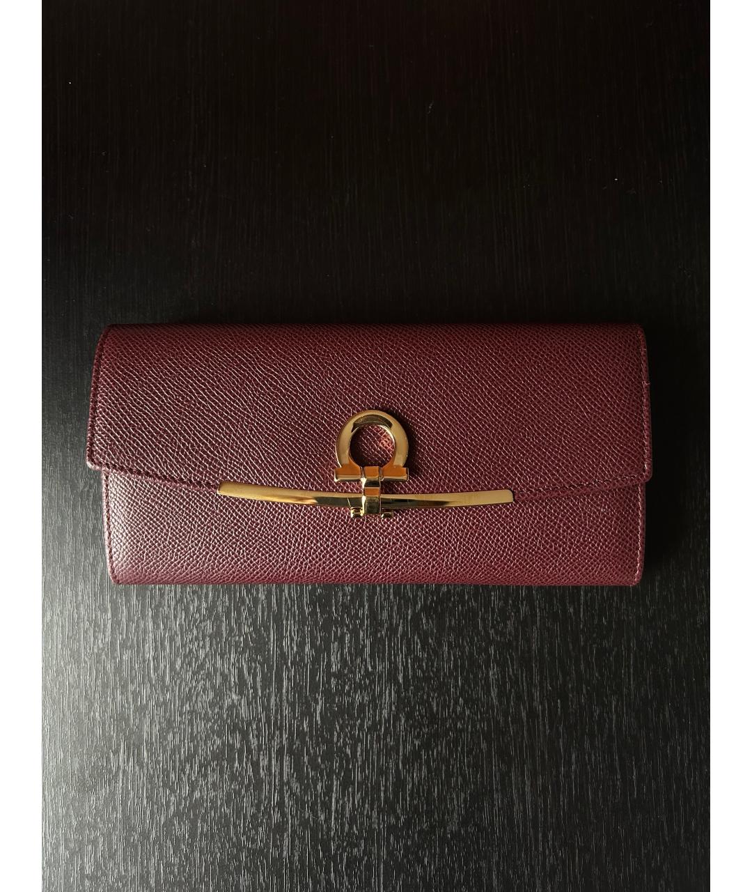 FERRAGAMO Бордовый кожаный кошелек, фото 7