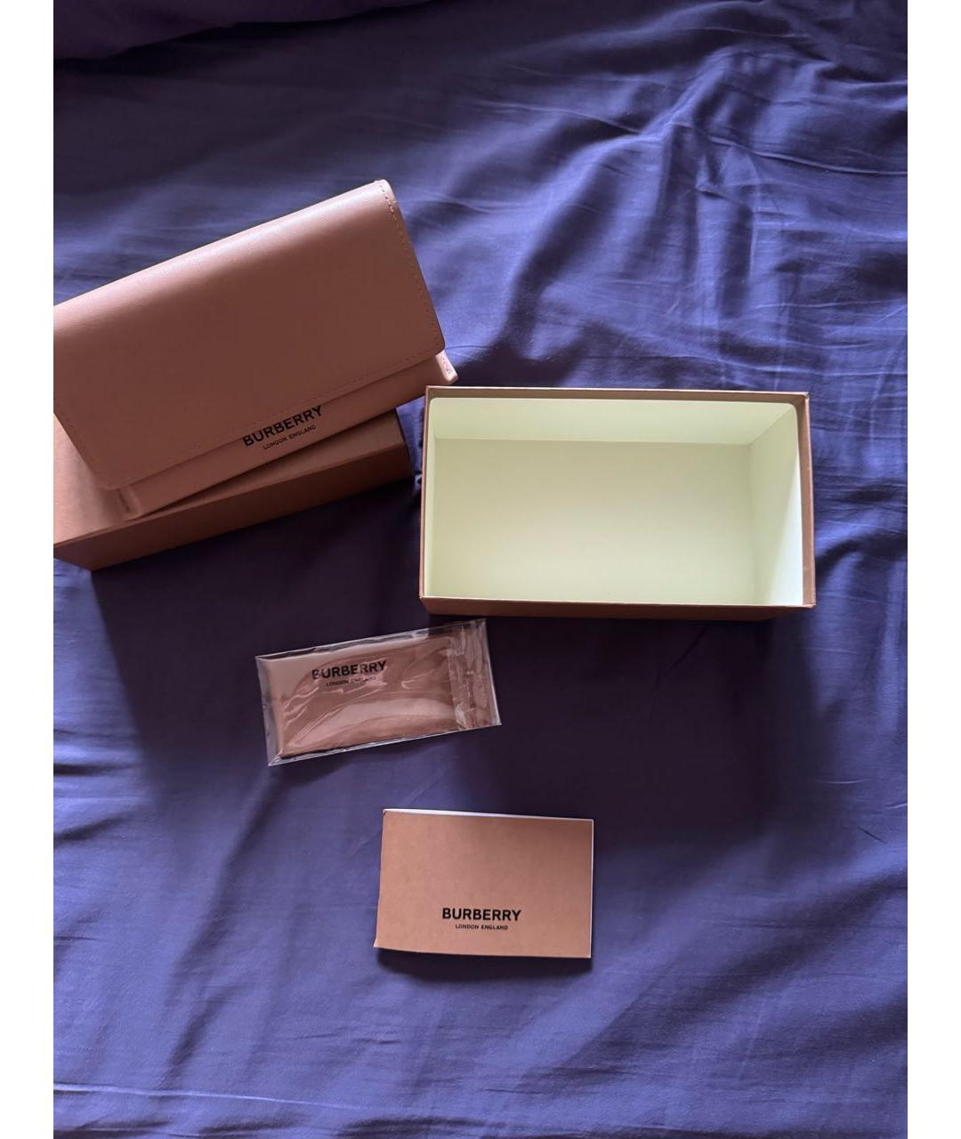 BURBERRY Черные пластиковые солнцезащитные очки, фото 6