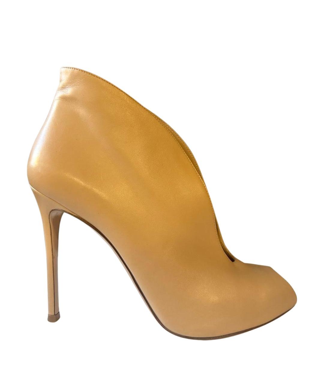 GIANVITO ROSSI Бежевые кожаные ботильоны, фото 1
