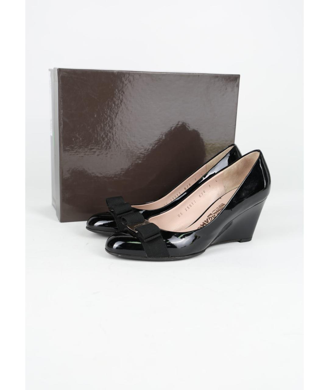 FERRAGAMO Черные туфли из лакированной кожи, фото 6