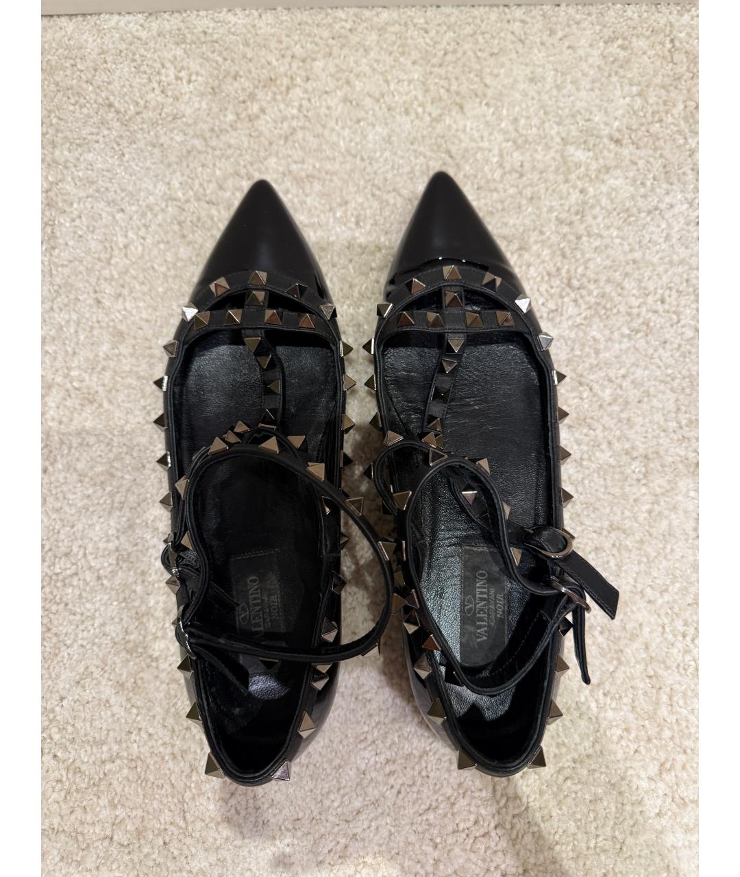 VALENTINO Черные балетки из лакированной кожи, фото 3