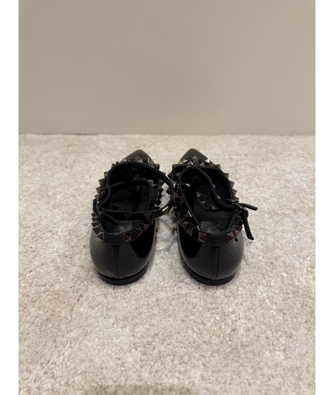 VALENTINO Черные балетки из лакированной кожи, фото 4