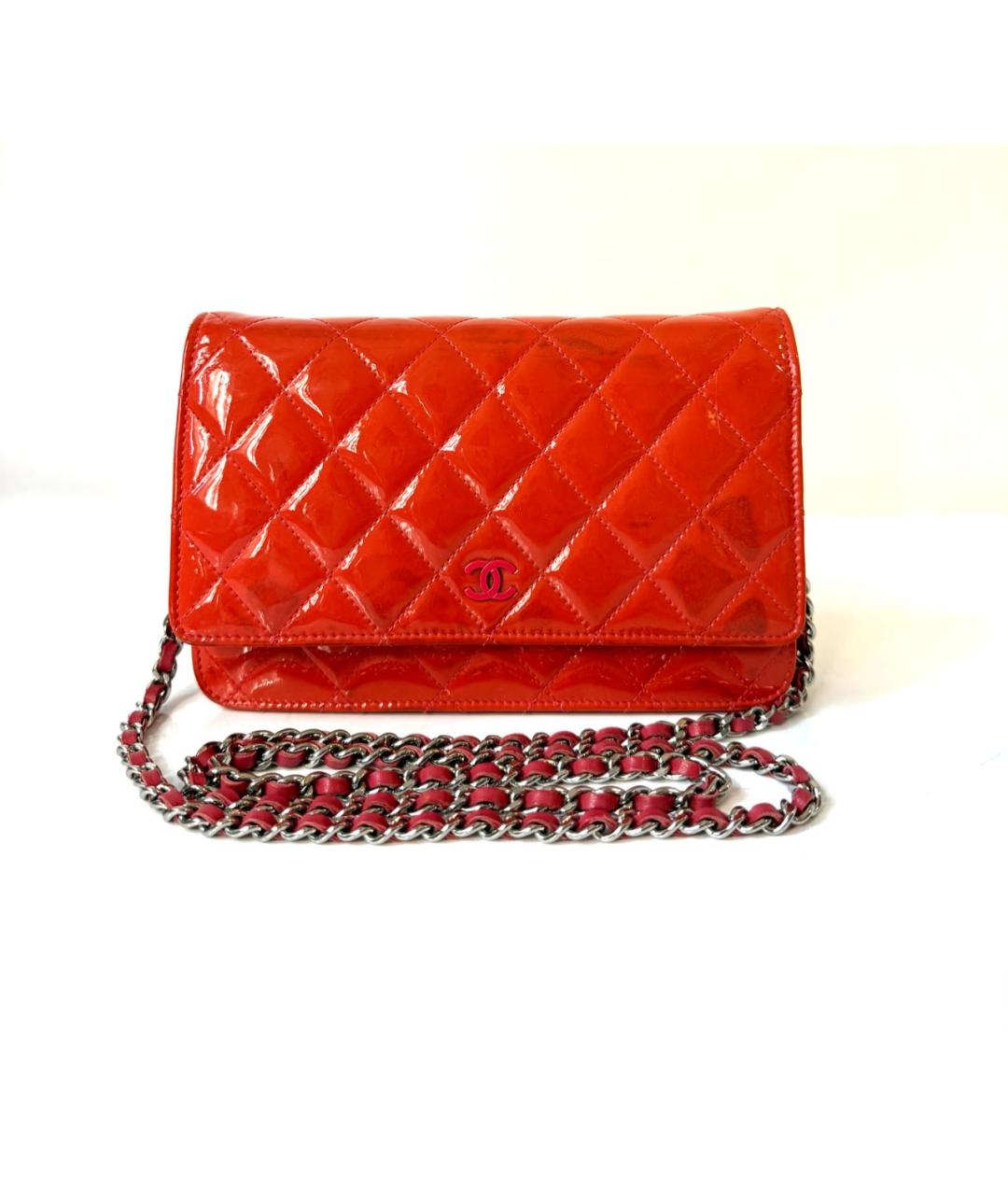 CHANEL Оранжевая сумка через плечо из лакированной кожи, фото 8