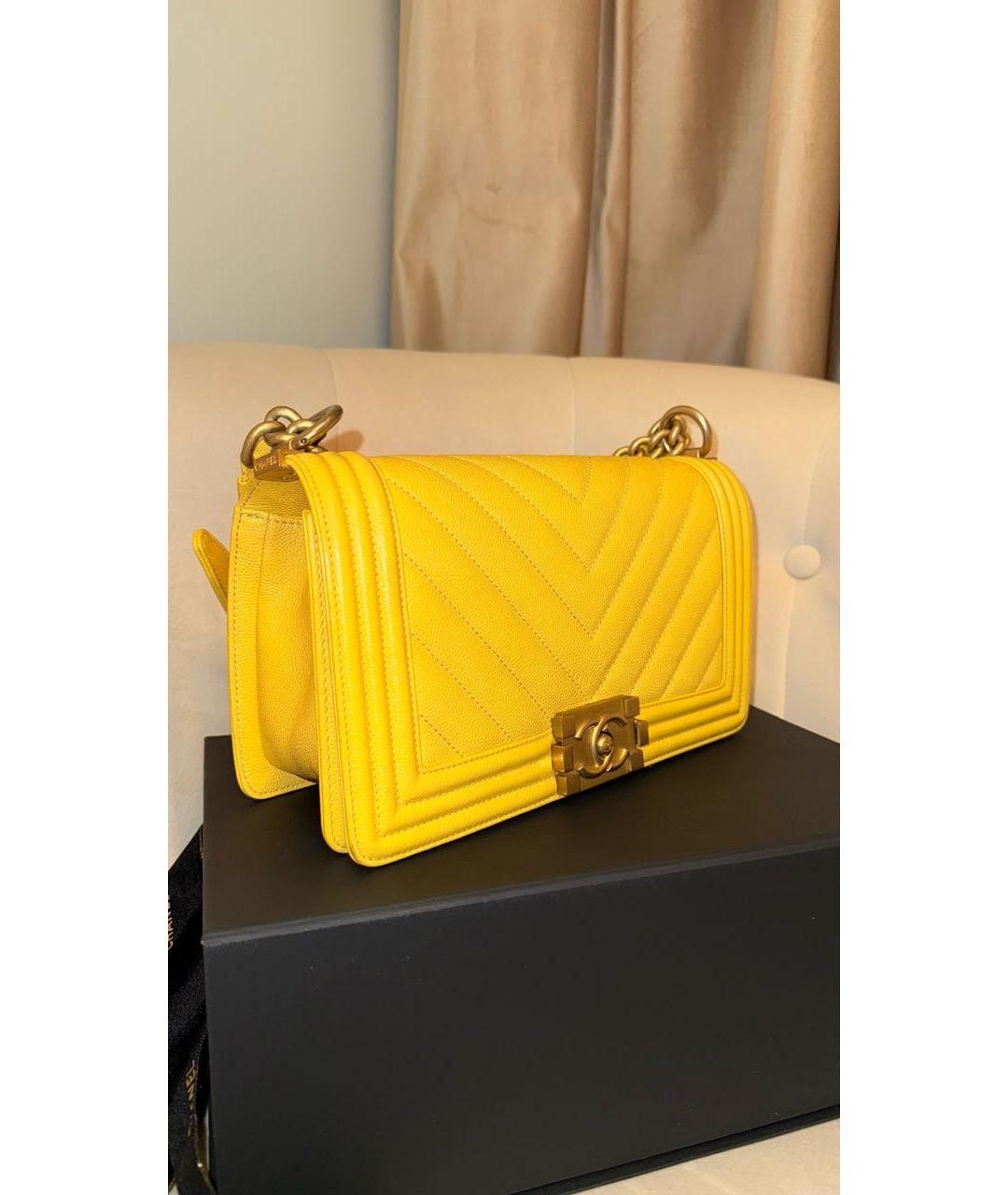 CHANEL Желтая кожаная сумка через плечо, фото 2