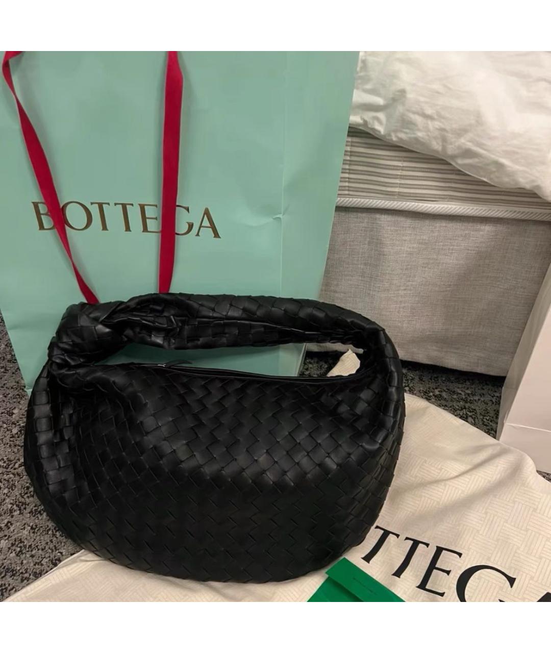 BOTTEGA VENETA Черная кожаная сумка с короткими ручками, фото 5