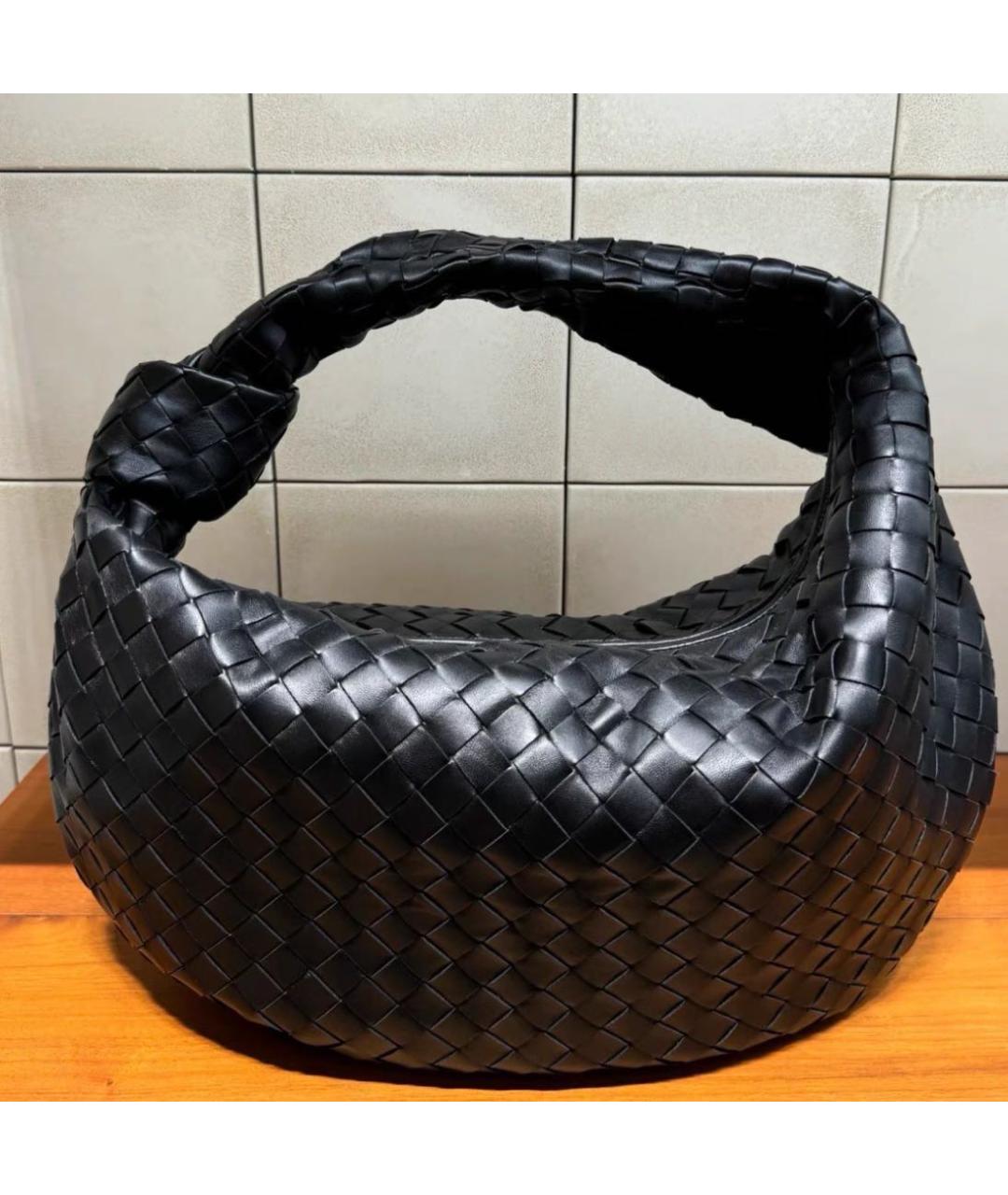 BOTTEGA VENETA Черная кожаная сумка с короткими ручками, фото 2