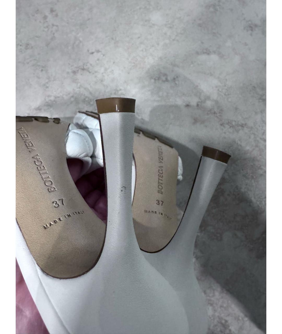 BOTTEGA VENETA Белые кожаные мюли, фото 5