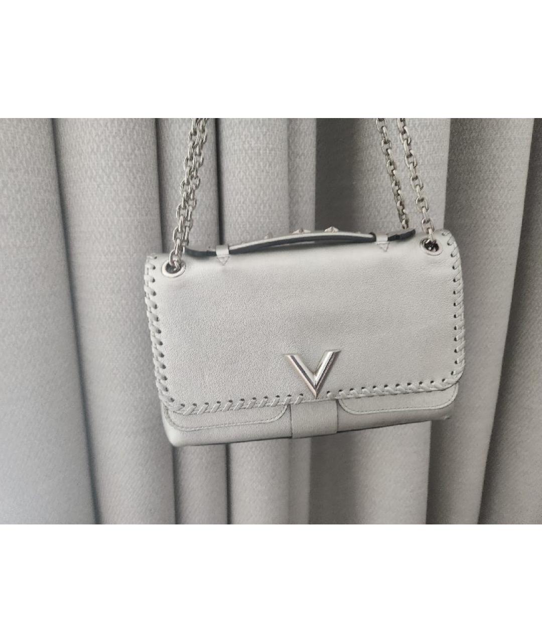 LOUIS VUITTON Серебряная кожаная сумка через плечо, фото 3