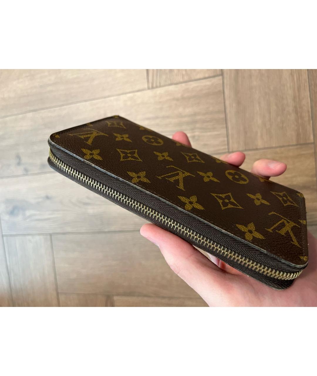 LOUIS VUITTON Коричневый кожаный кошелек, фото 3