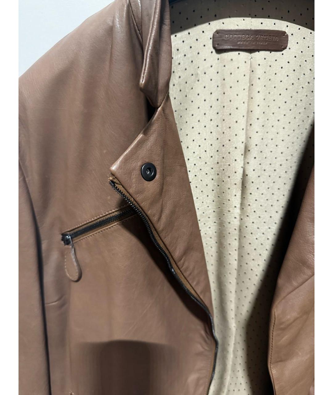 BOTTEGA VENETA Коричневая кожаная куртка, фото 5