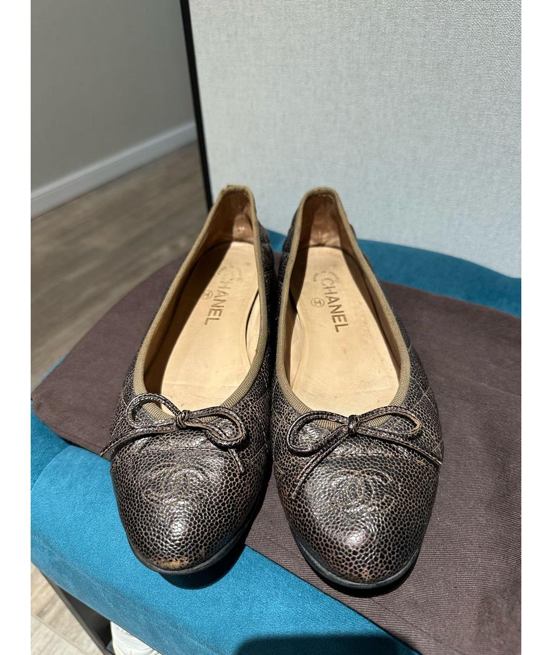CHANEL Коричневые кожаные балетки, фото 2