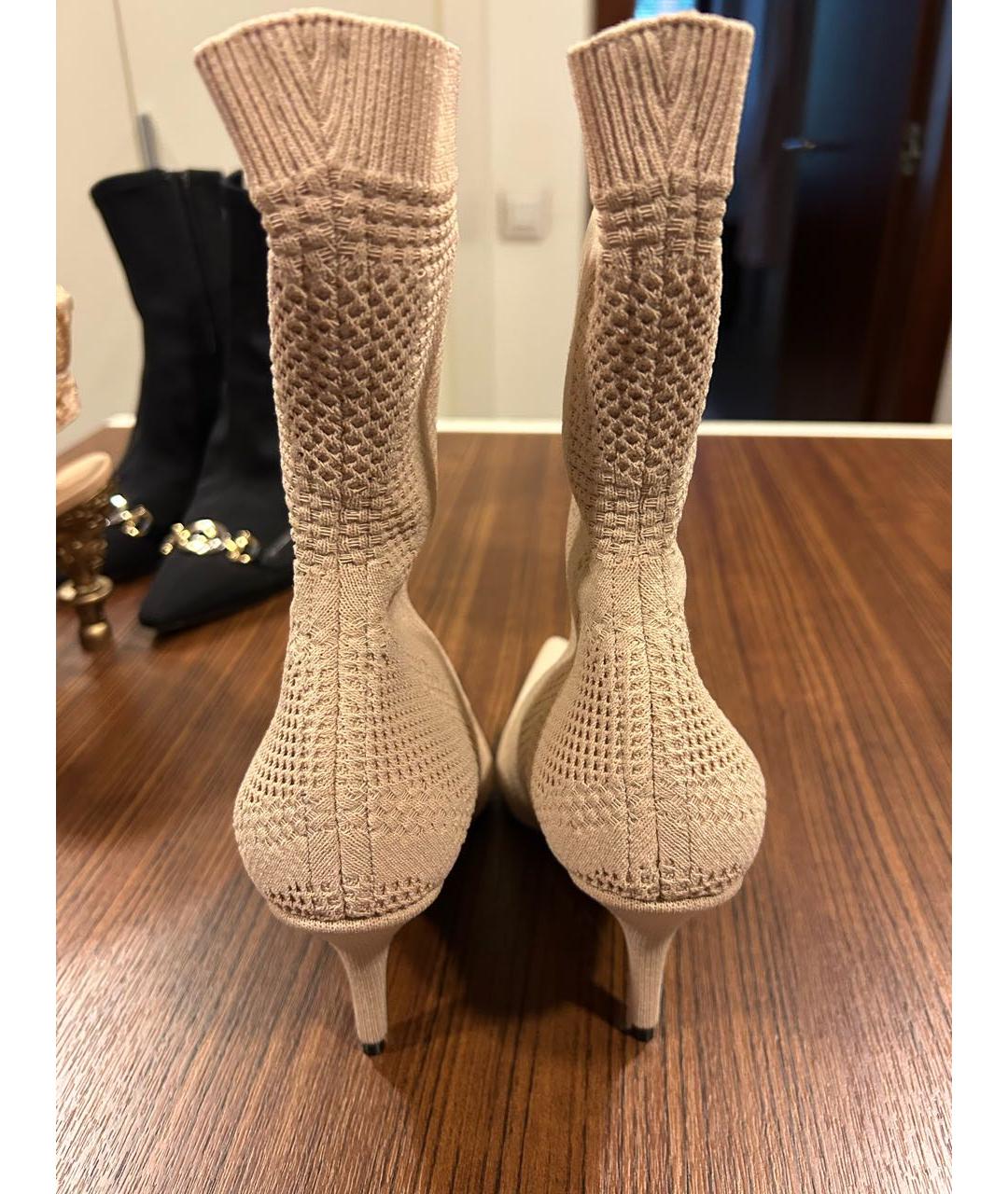 BALENCIAGA Бежевые синтетические ботильоны, фото 4