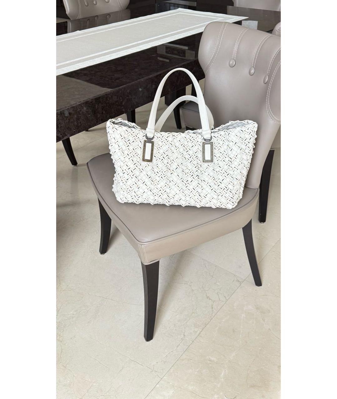 BOTTEGA VENETA Бежевая кожаная сумка тоут, фото 8