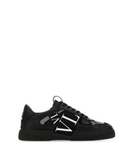 VALENTINO Низкие кроссовки / кеды