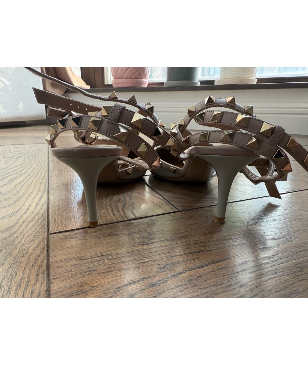 VALENTINO Бежевые кожаные туфли, фото 4