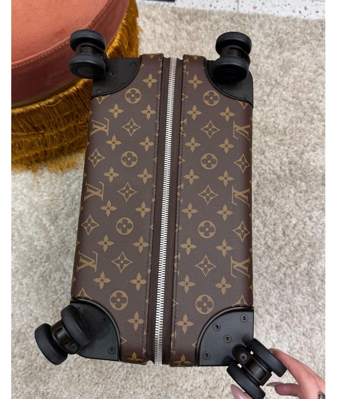 LOUIS VUITTON Коричневый кожаный чемодан, фото 5
