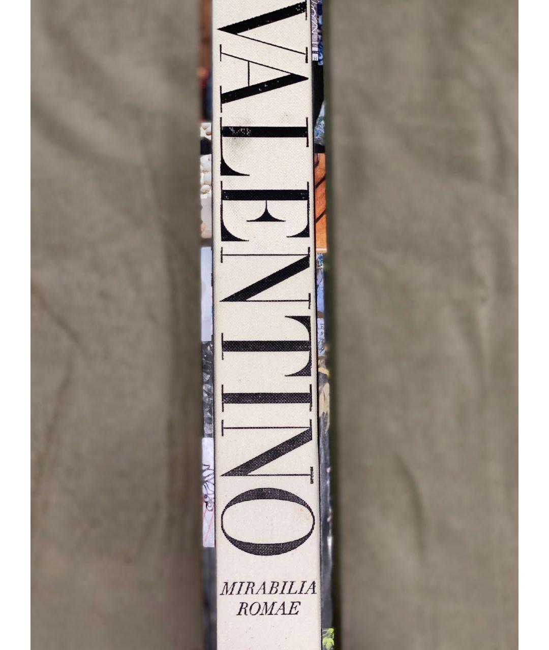VALENTINO Книга, фото 3