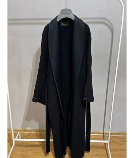 LORO PIANA Пальто