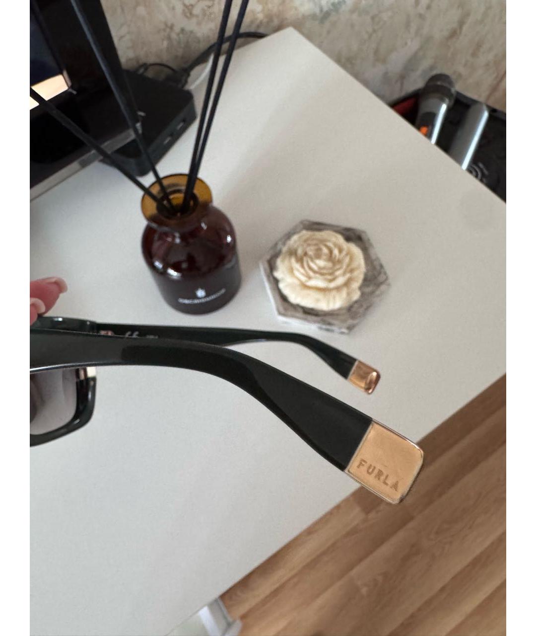 FURLA Хаки пластиковые солнцезащитные очки, фото 3
