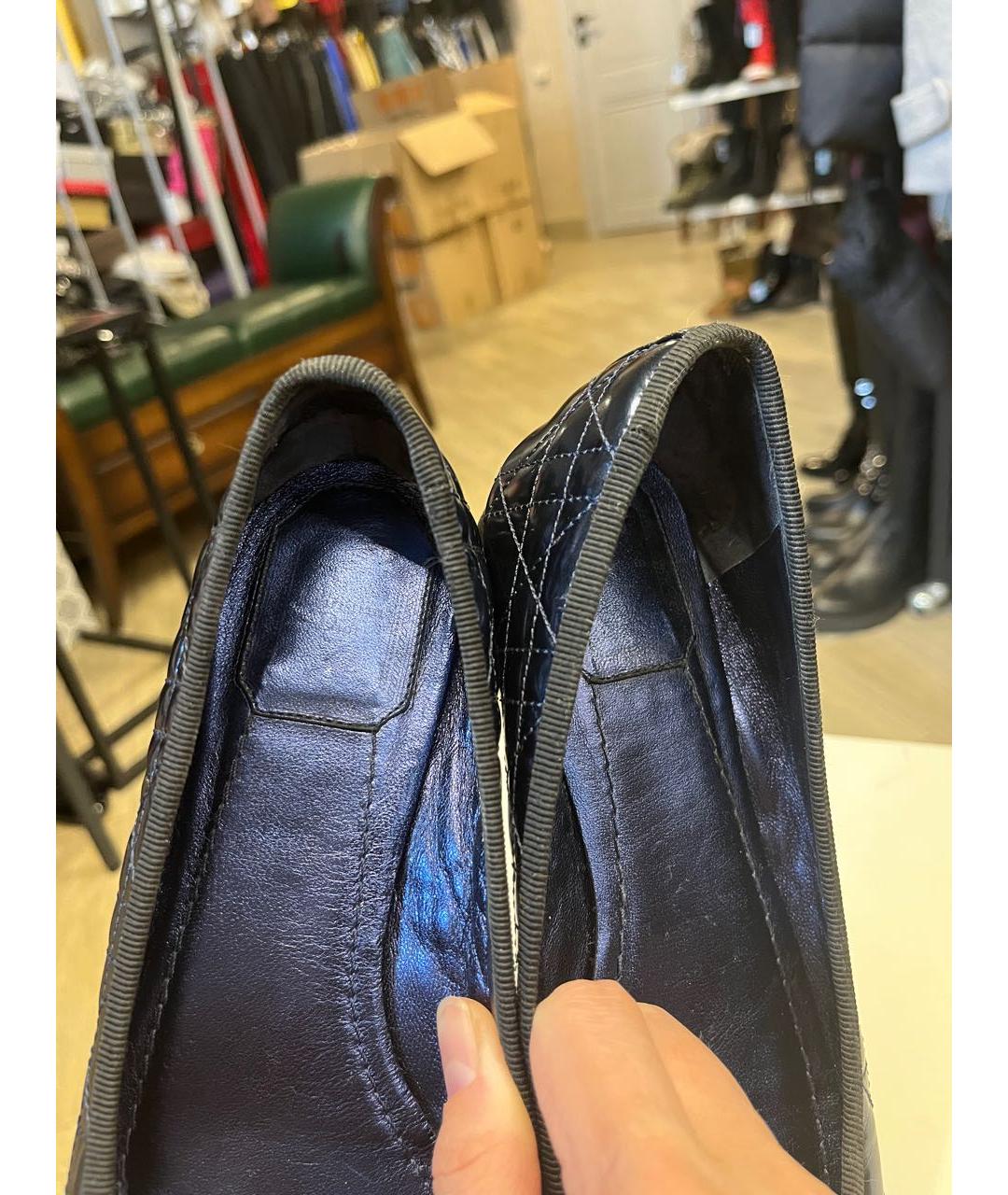 CHRISTIAN DIOR Темно-синие балетки из лакированной кожи, фото 3