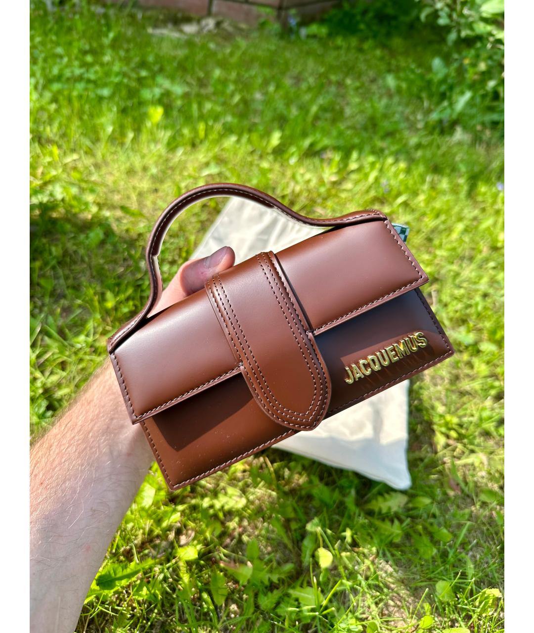 JACQUEMUS Коричневая кожаная сумка с короткими ручками, фото 2