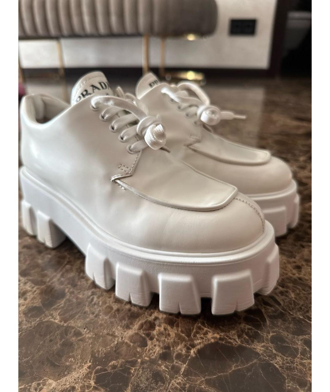 PRADA Белые кожаные брогги и оксфорды, фото 5