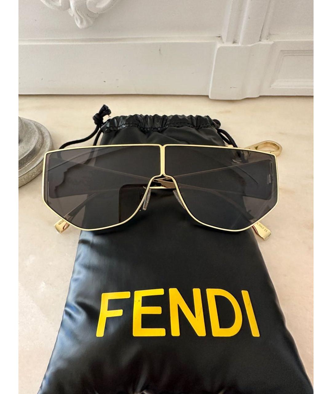 FENDI Черные солнцезащитные очки, фото 2
