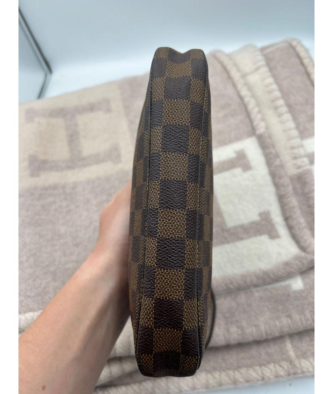 LOUIS VUITTON Коричневая кожаная сумка с короткими ручками, фото 8