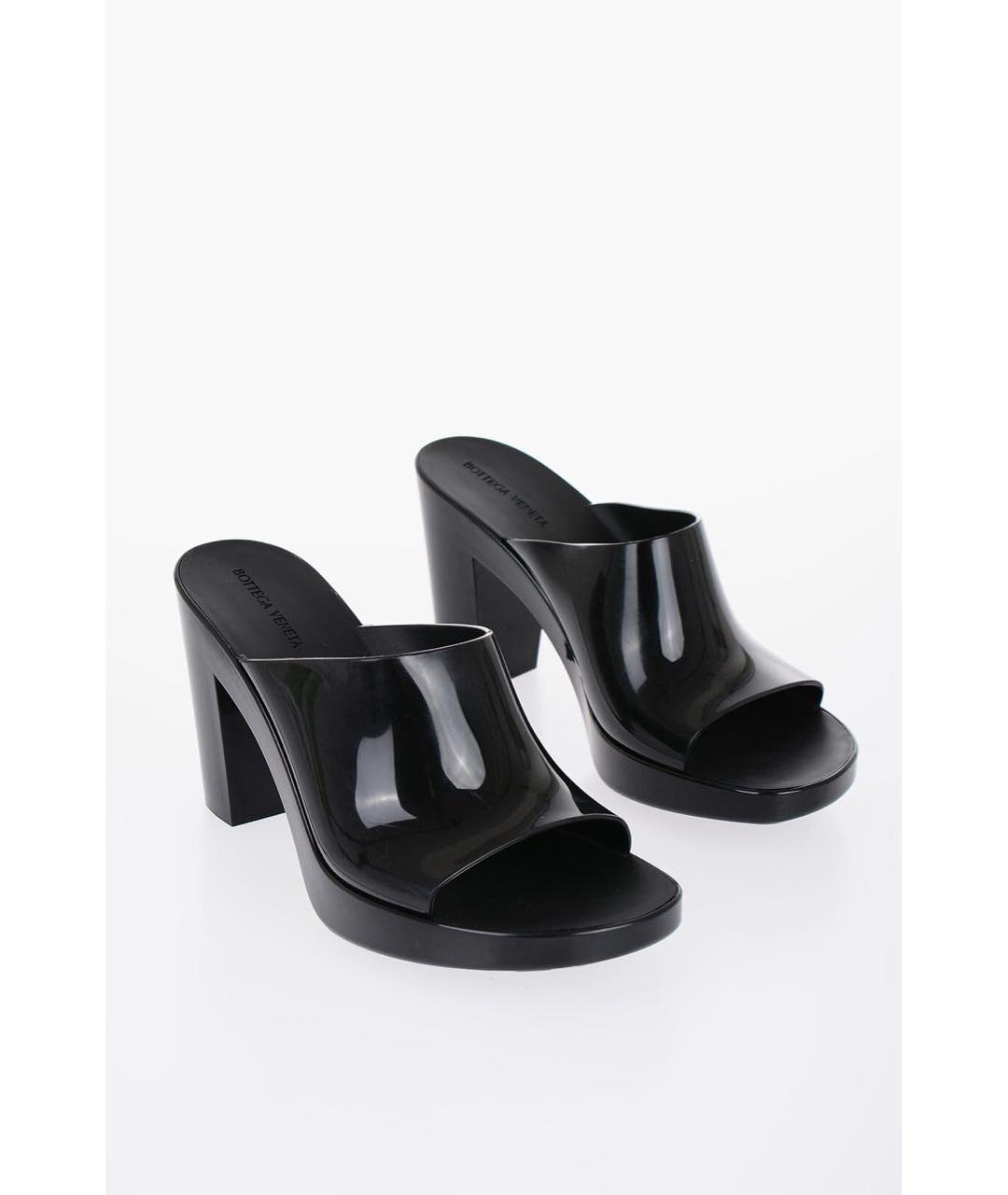 BOTTEGA VENETA Черные резиновые мюли, фото 2