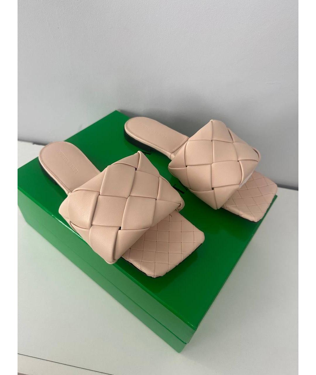 BOTTEGA VENETA Бежевые кожаные босоножки, фото 3