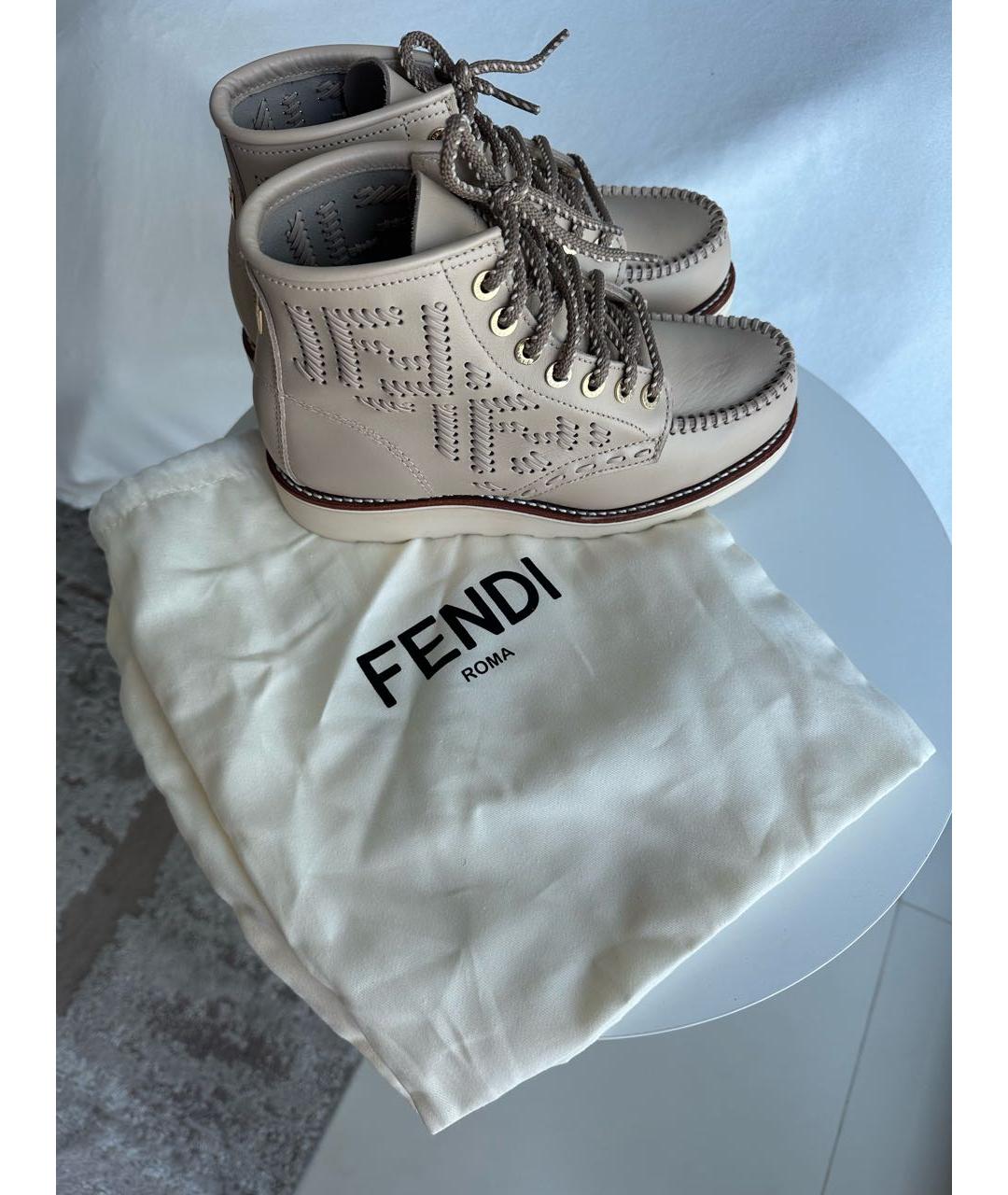 FENDI Бежевые кожаные ботинки, фото 6