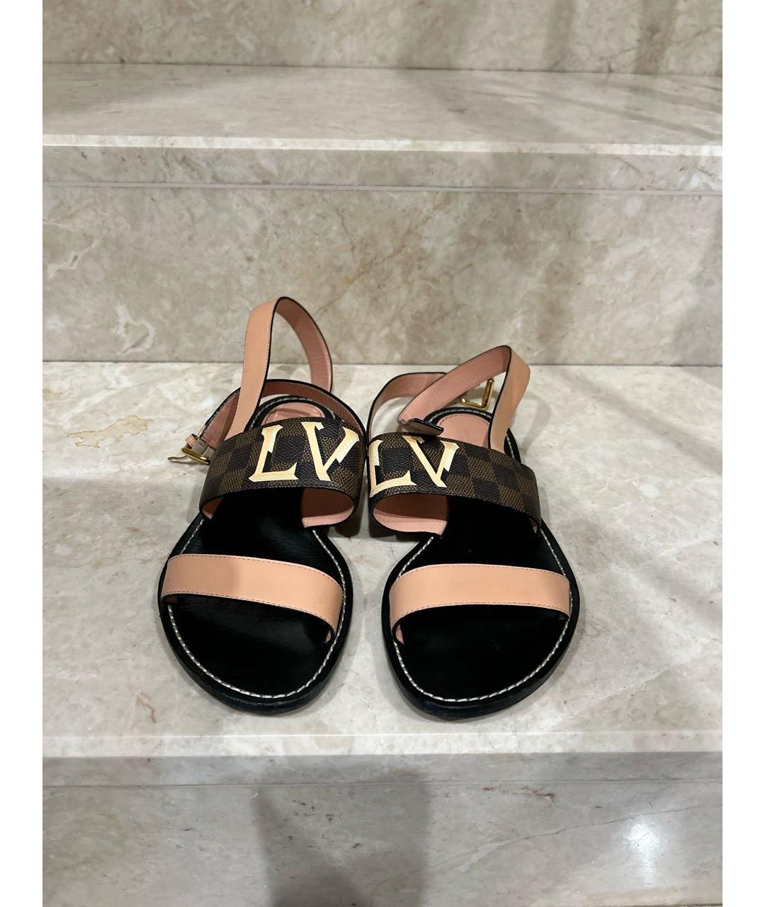 LOUIS VUITTON Коричневые кожаные сандалии, фото 2