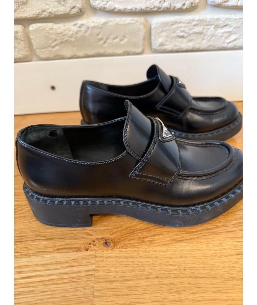 PRADA Черные кожаные лоферы, фото 2