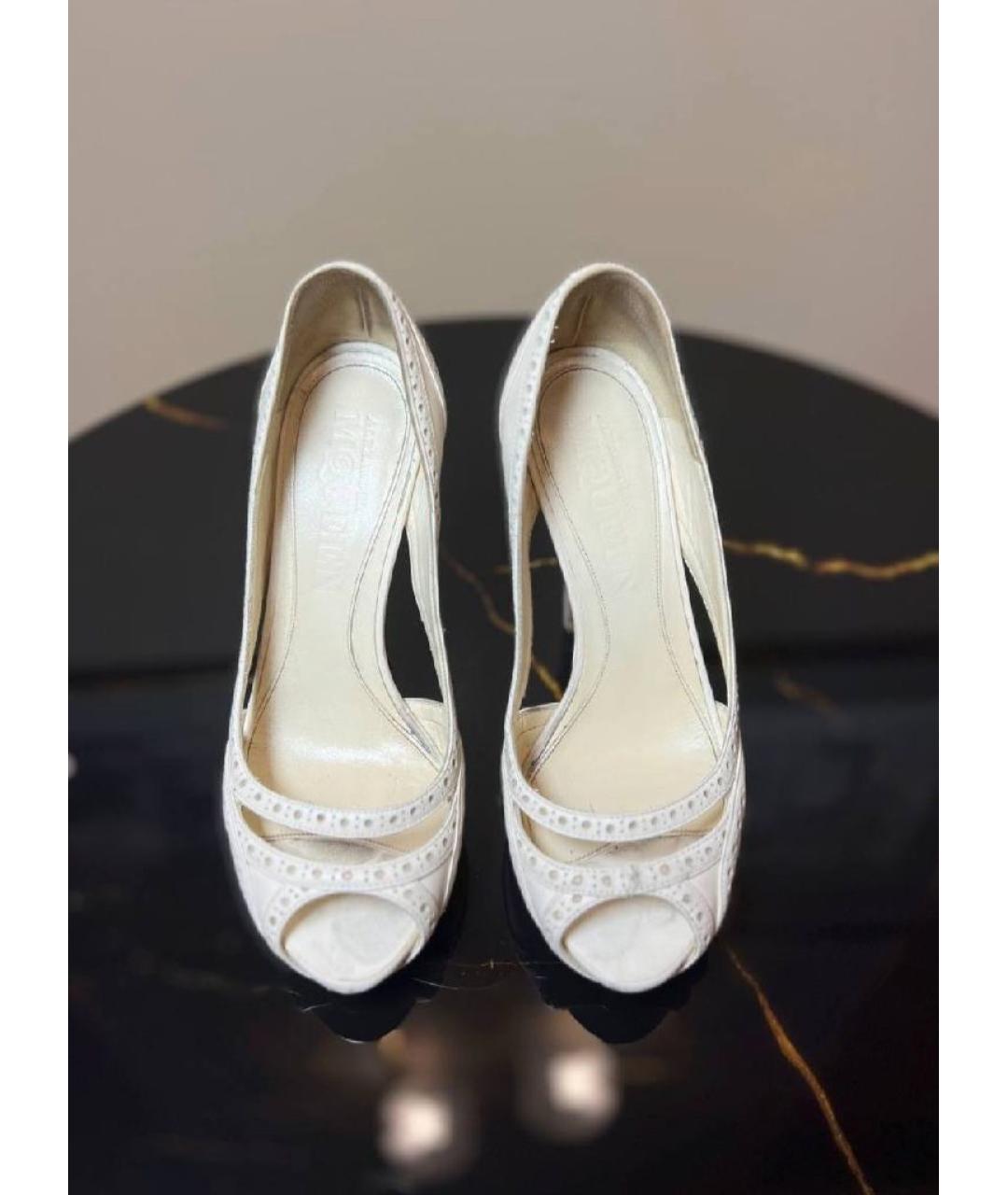 ALEXANDER MCQUEEN Белые кожаные туфли, фото 2